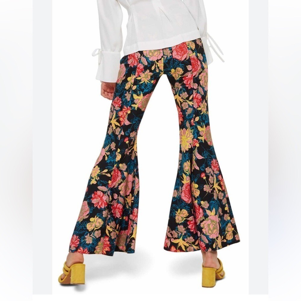 Topshop Floral Flare Pants - bold bohemian size 8 medium